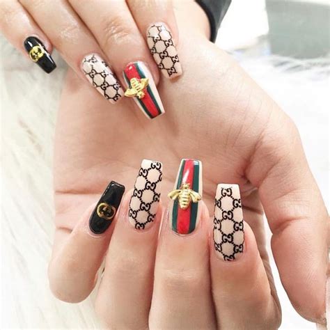 gucci nail art